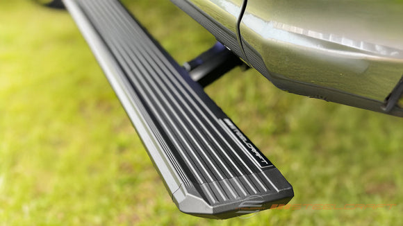 Steelcraft PowerGlide Retractable Boards | 2020-2022 F250/350 Super Duty Super Cab All Trim Levels Including 2022 XL & XLT Trim Levels | Black| Model 371470